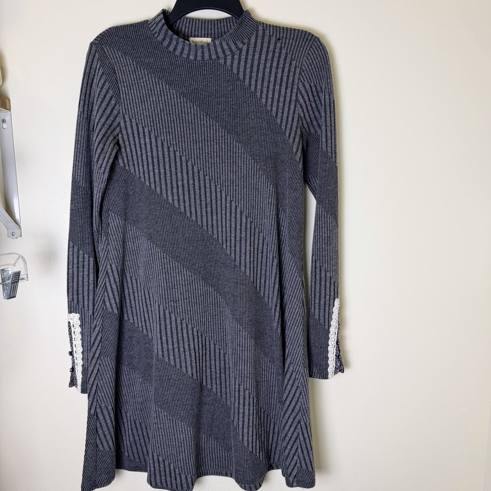 Anthro Hem & Thread Casual Sweater Dress Gray Stripe Boho Sz Small